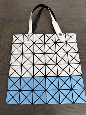 BAOBAO ISSEYMIYAKE Prism Tote Bag White Blue Black Lightweight Authentic Fashion